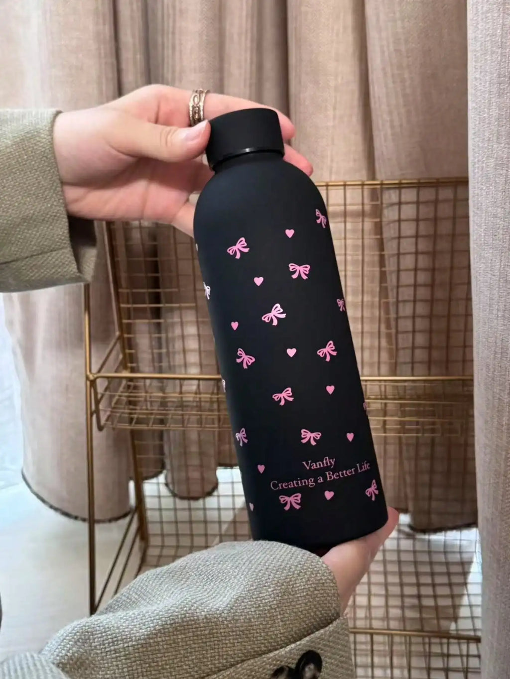 500ml Black Bow Heart-Shaped Stainless Steel Insulated Sports Water Bottle, Fitness Sports Cup, Suitable for Winter and Summer