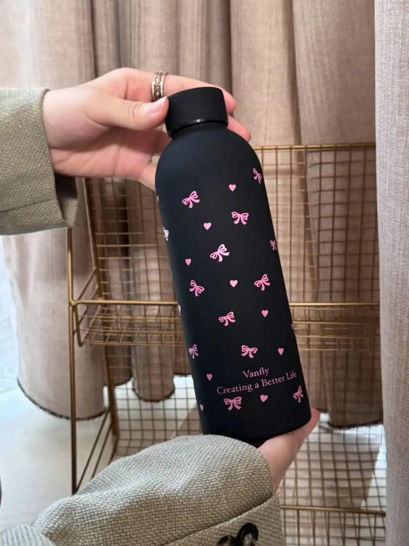 500ml Black Bow Heart-Shaped Stainless Steel Insulated Sports Water Bottle, Fitness Sports Cup, Suitable for Winter and Summer