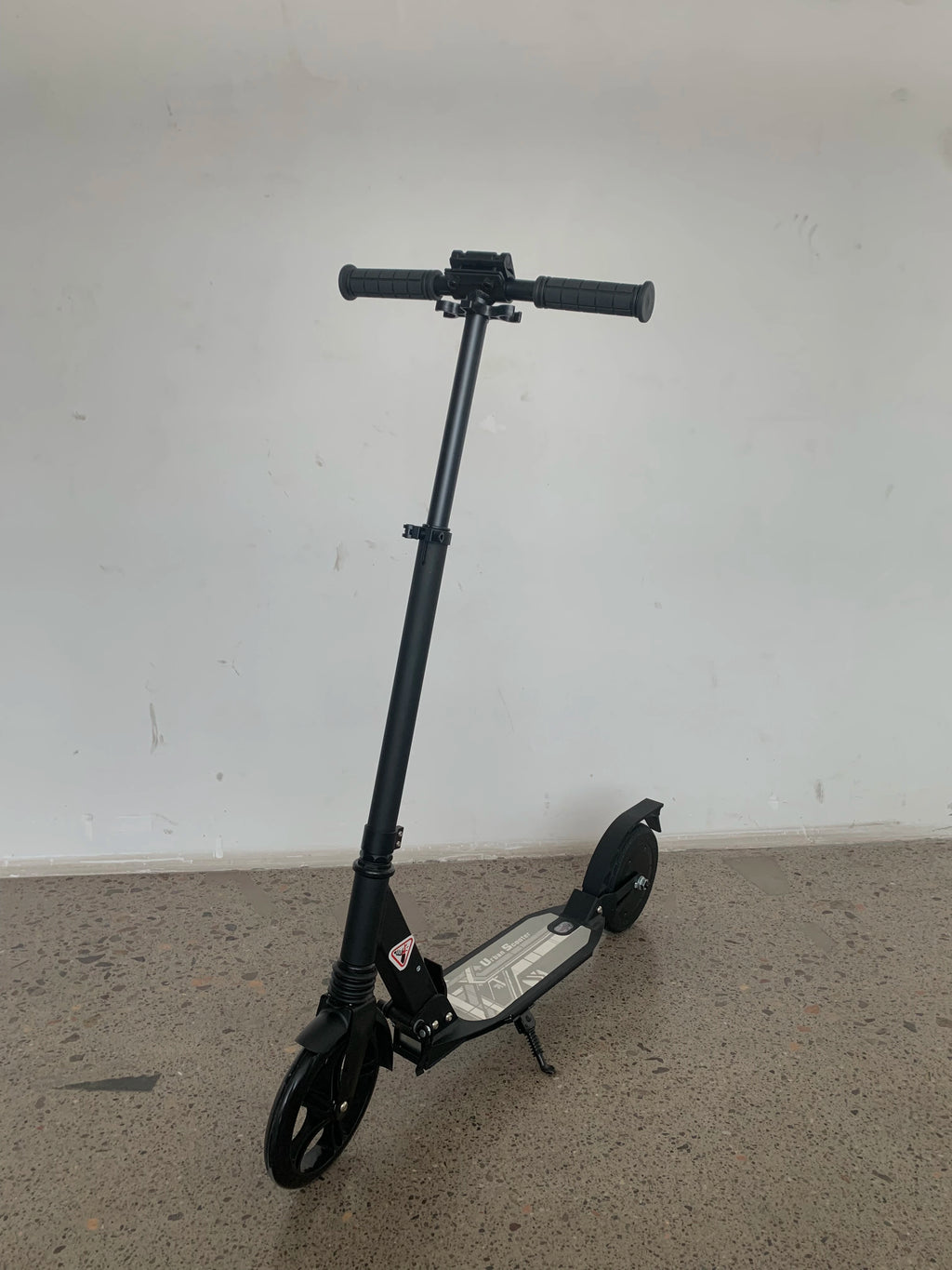 Electric Scooter Lightweight Foldable Two Wheel Children Style City Electric Scooter 180W