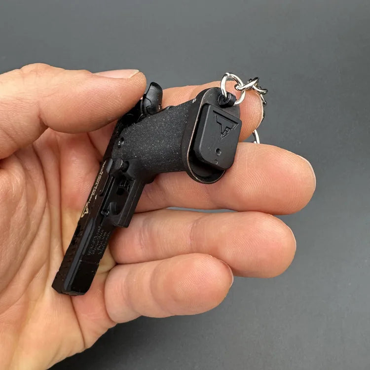 New 1:3 Scale Alloy Empire TTI G34 PIT VIPER Keychain, Shell Ejecting Collectible Model, Non-Firing Toy for Adults