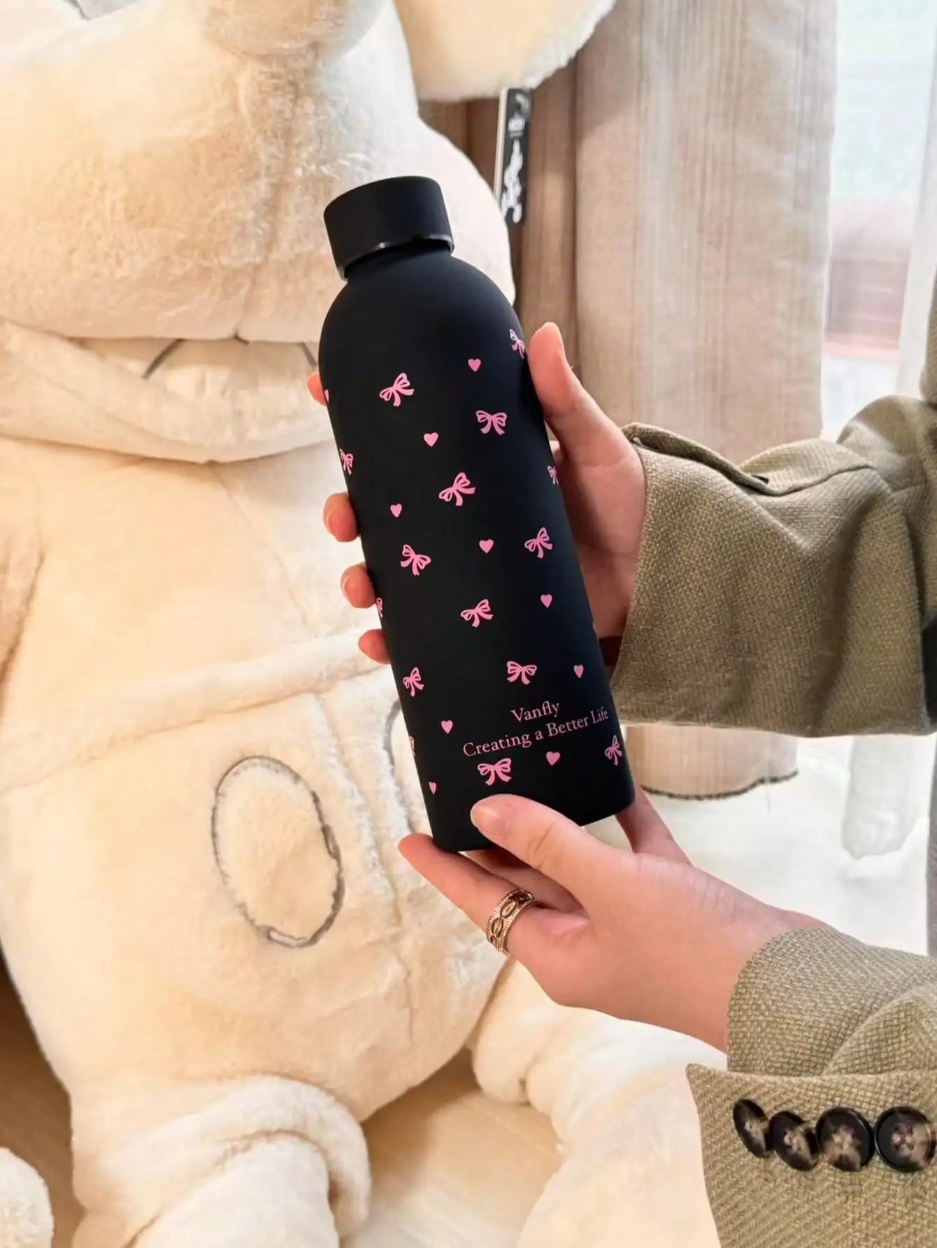 500ml Black Bow Heart-Shaped Stainless Steel Insulated Sports Water Bottle, Fitness Sports Cup, Suitable for Winter and Summer