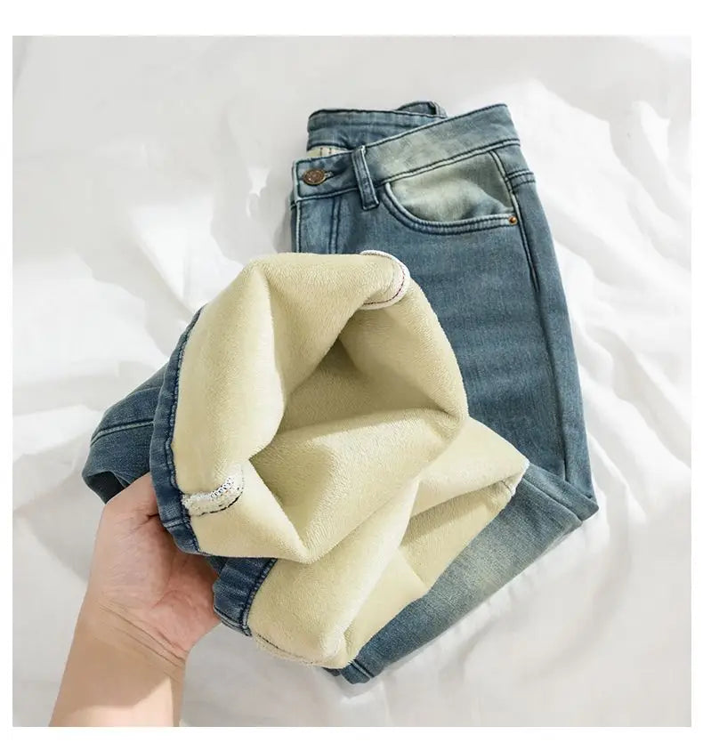 Autumn Winter Thickened Fleece-Lined Vintage Straight-Leg Jeans Women's Slimming Hip-Hiding Elastic Micro-Flared Cotton Trousers