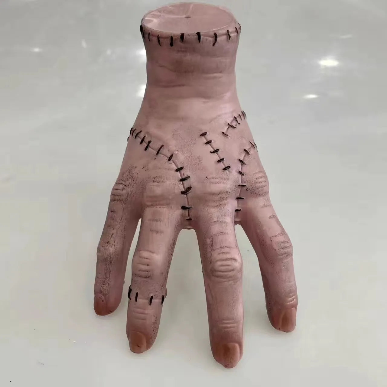 Halloween Horror Props Broken Hands Horror Wednesday Thing Hand Toy Latex Figurine Home Decor Desktop Crafts Party Costume Prop