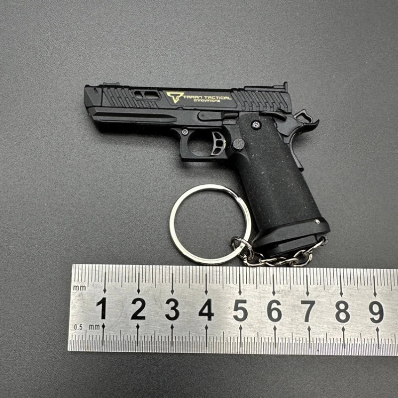 New 1:3 Scale Alloy Empire TTI G34 PIT VIPER Keychain, Shell Ejecting Collectible Model, Non-Firing Toy for Adults