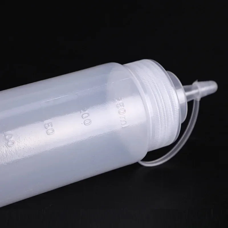 1PC White Plastic Squeeze Bottle With Cap Dispenser Bottle Bread Dessert Baking Accessory Cake Decorating Kitchen Gadget Tool