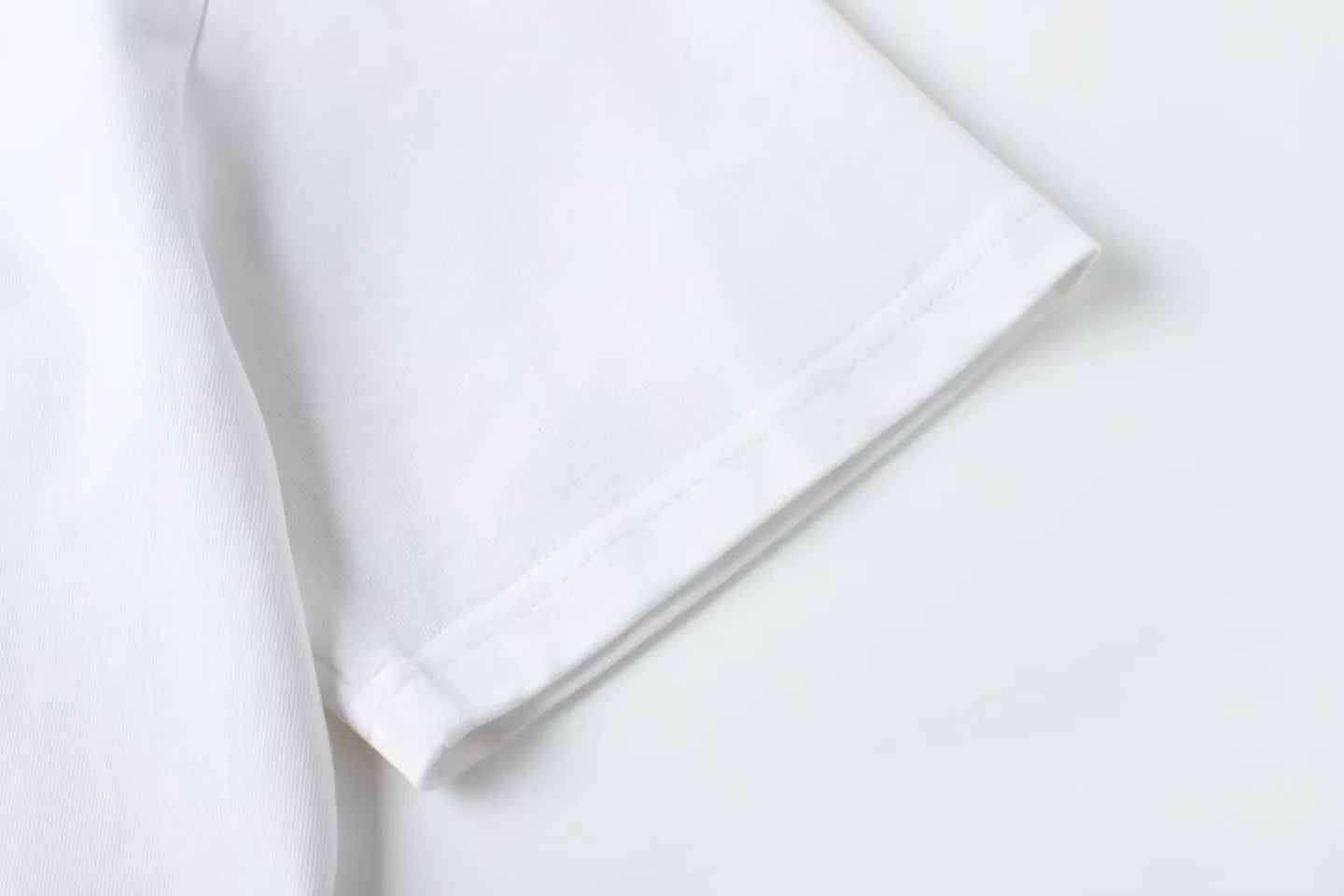 Men's Luxurious Brand Letter Print T-Shirt Short-Sleeved T-Shirt High-Quality Men's Clothing Streetwear