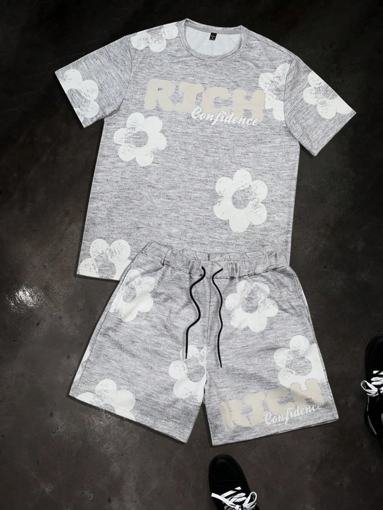 Set 2 Piezas Hombre - Remera y Short Floral Blanco y Negro