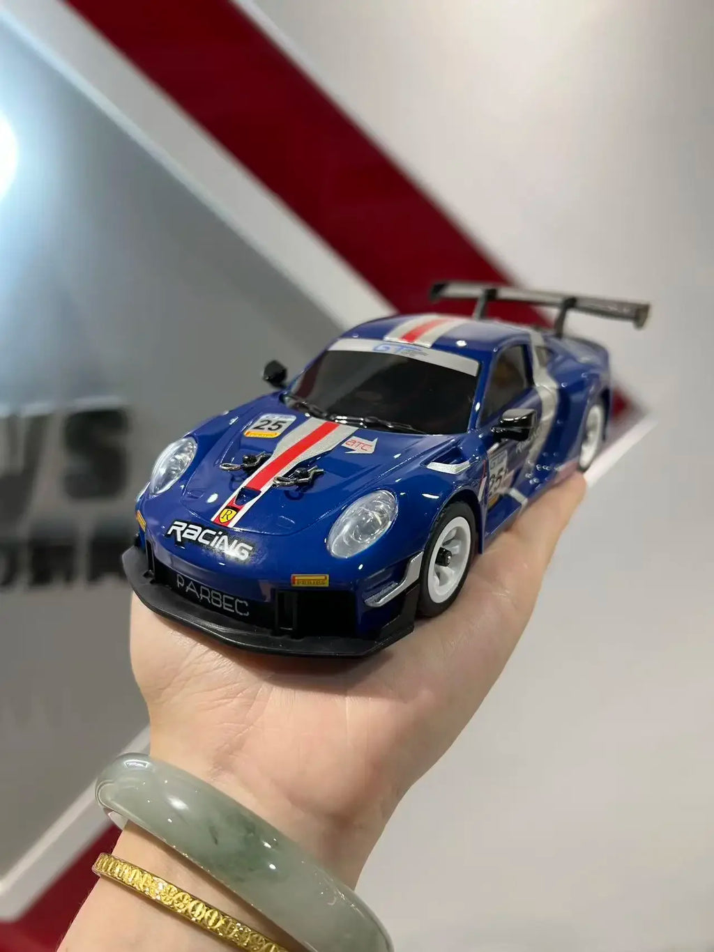 Wltoys RC 1/28 30Km/H 284191 Remote Control High Speed Racing Mosquito 2.4GHz Off-Road RTR Rally Drift Car