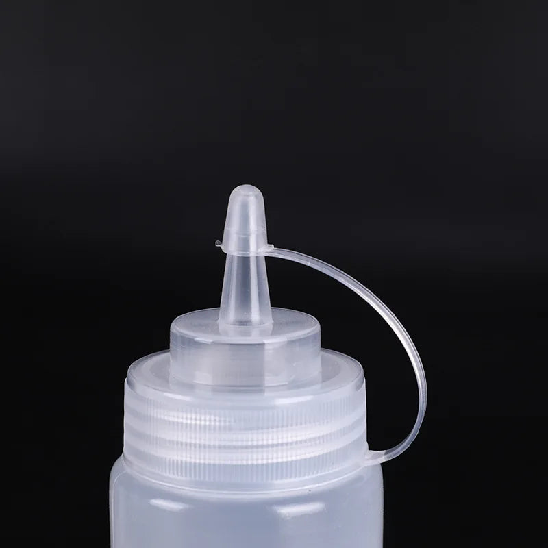 1PC White Plastic Squeeze Bottle With Cap Dispenser Bottle Bread Dessert Baking Accessory Cake Decorating Kitchen Gadget Tool
