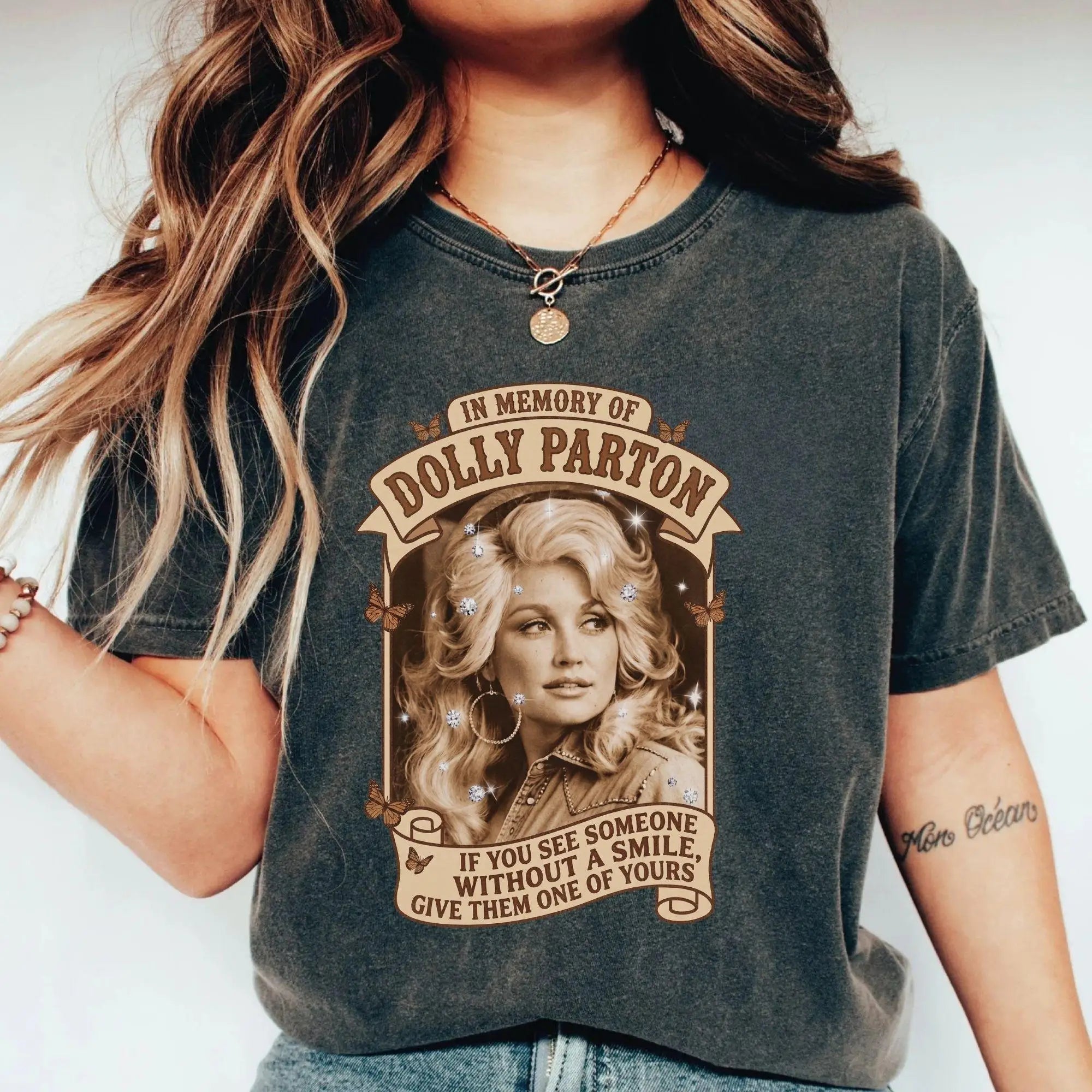 In Memory of Dolly Shirt Vintage Tribute Cowgirl Top Women Short Sleeve Author Print T-shirts