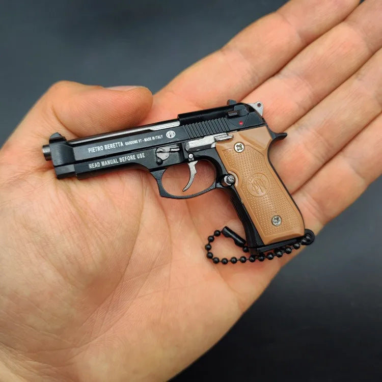 For PUBG 1:3 Scale Alloy Car key Case M92F Pistol Mini Gun Metal Keychain  Fidget PUBG Gun Gift Pubg Decoration Key Ring