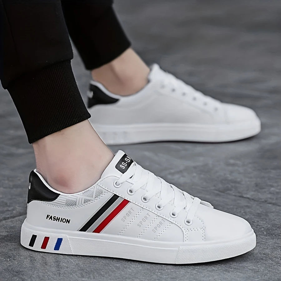 A Pair of White Sneakers, Perfect for Skateboarding, Casual Sports, and Everyday Wear. Lightweight with a Soft Sole, Suitable fo
