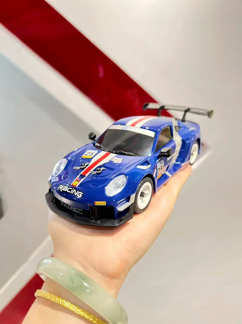 Wltoys RC 1/28 30Km/H 284191 Remote Control High Speed Racing Mosquito 2.4GHz Off-Road RTR Rally Drift Car
