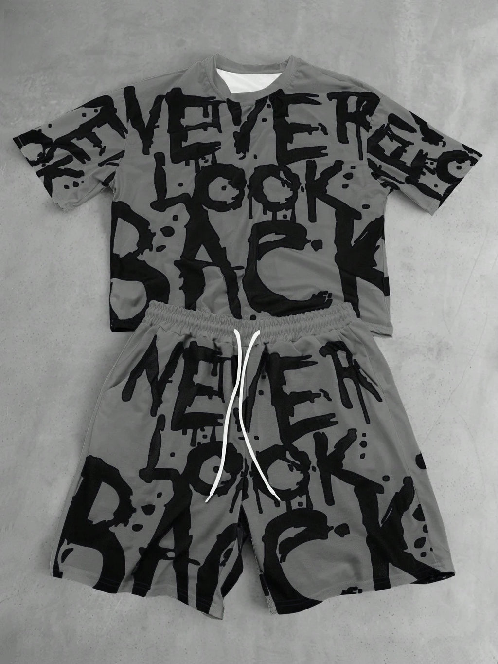 Set 2 Piezas Hombre - Remera y Short Floral Blanco y Negro