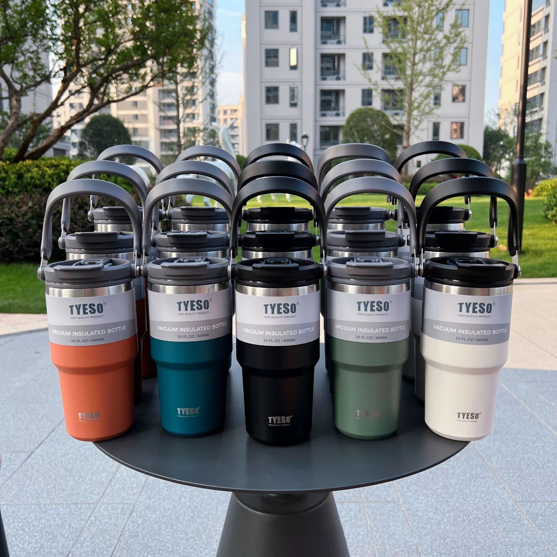 TYESO Large Capacity Stainless Steel Thermo Bottle Car Coffee Cup Keep Cold and Heat Thermal Mug Sport Water Bottle Vacuum Flask