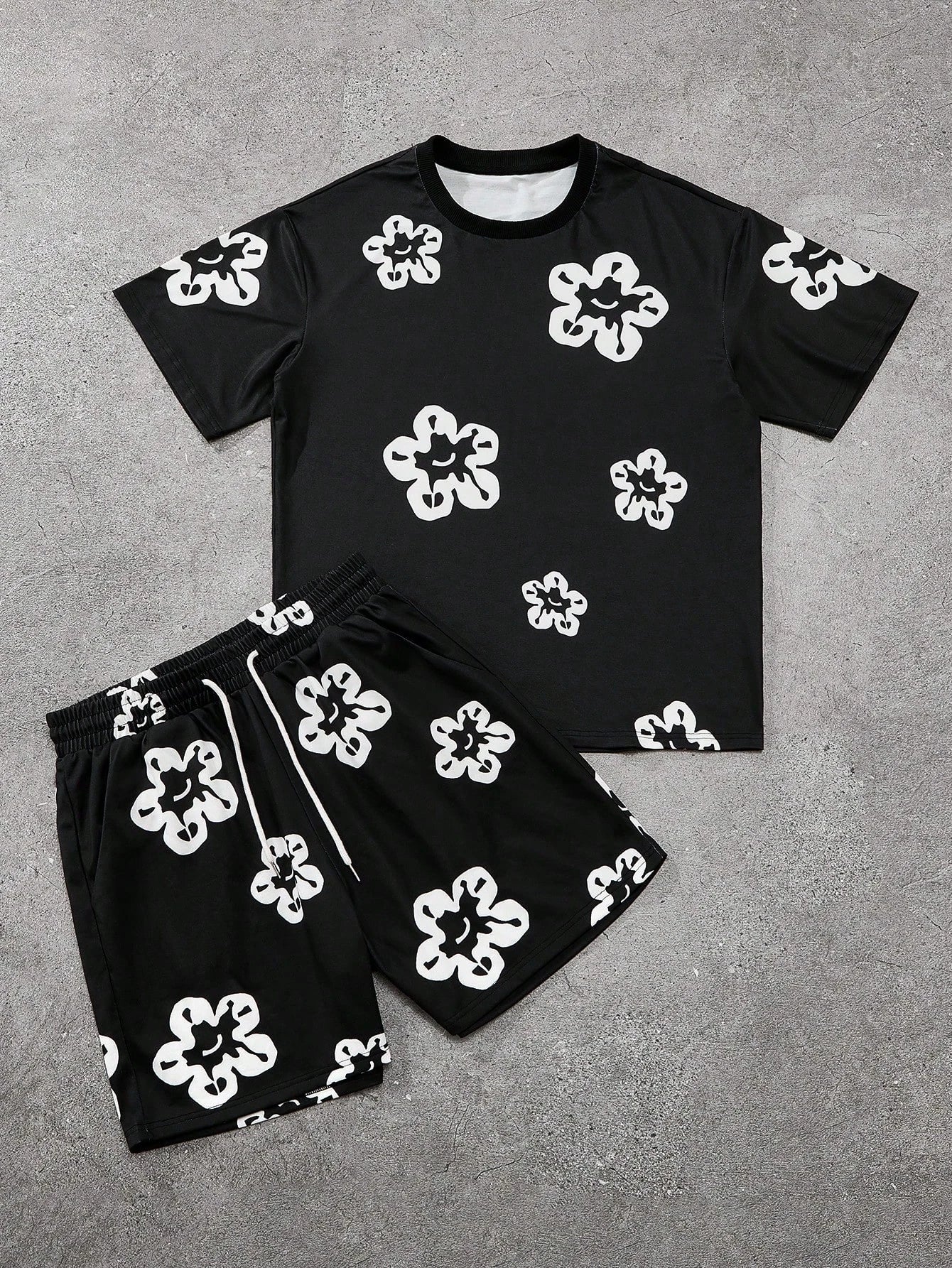 Set 2 Piezas Hombre - Remera y Short Floral Blanco y Negro