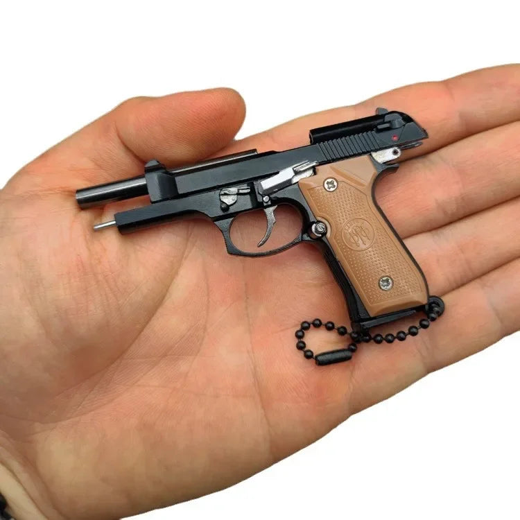For PUBG 1:3 Scale Alloy Car key Case M92F Pistol Mini Gun Metal Keychain  Fidget PUBG Gun Gift Pubg Decoration Key Ring