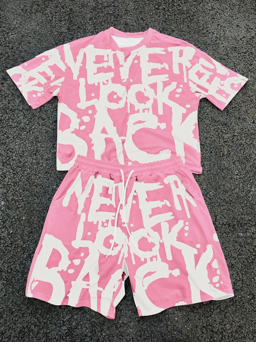 Set 2 Piezas Hombre - Remera y Short Floral Blanco y Negro
