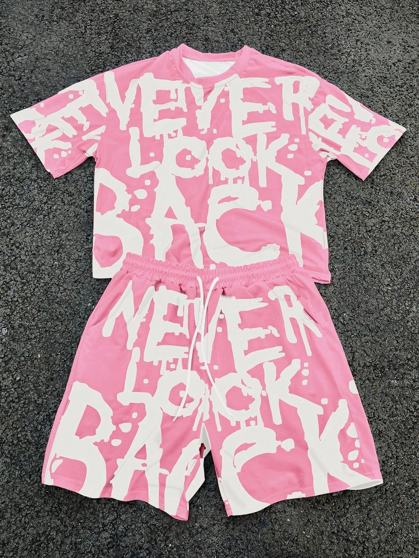 Set 2 Piezas Hombre - Remera y Short Floral Blanco y Negro