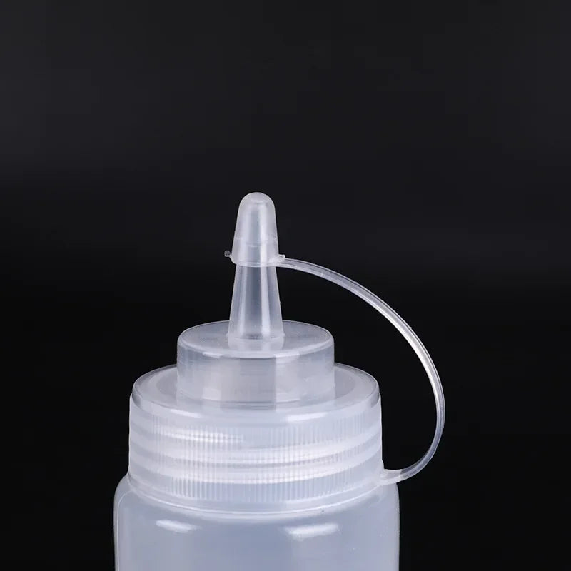 1PC White Plastic Squeeze Bottle With Cap Dispenser Bottle Bread Dessert Baking Accessory Cake Decorating Kitchen Gadget Tool