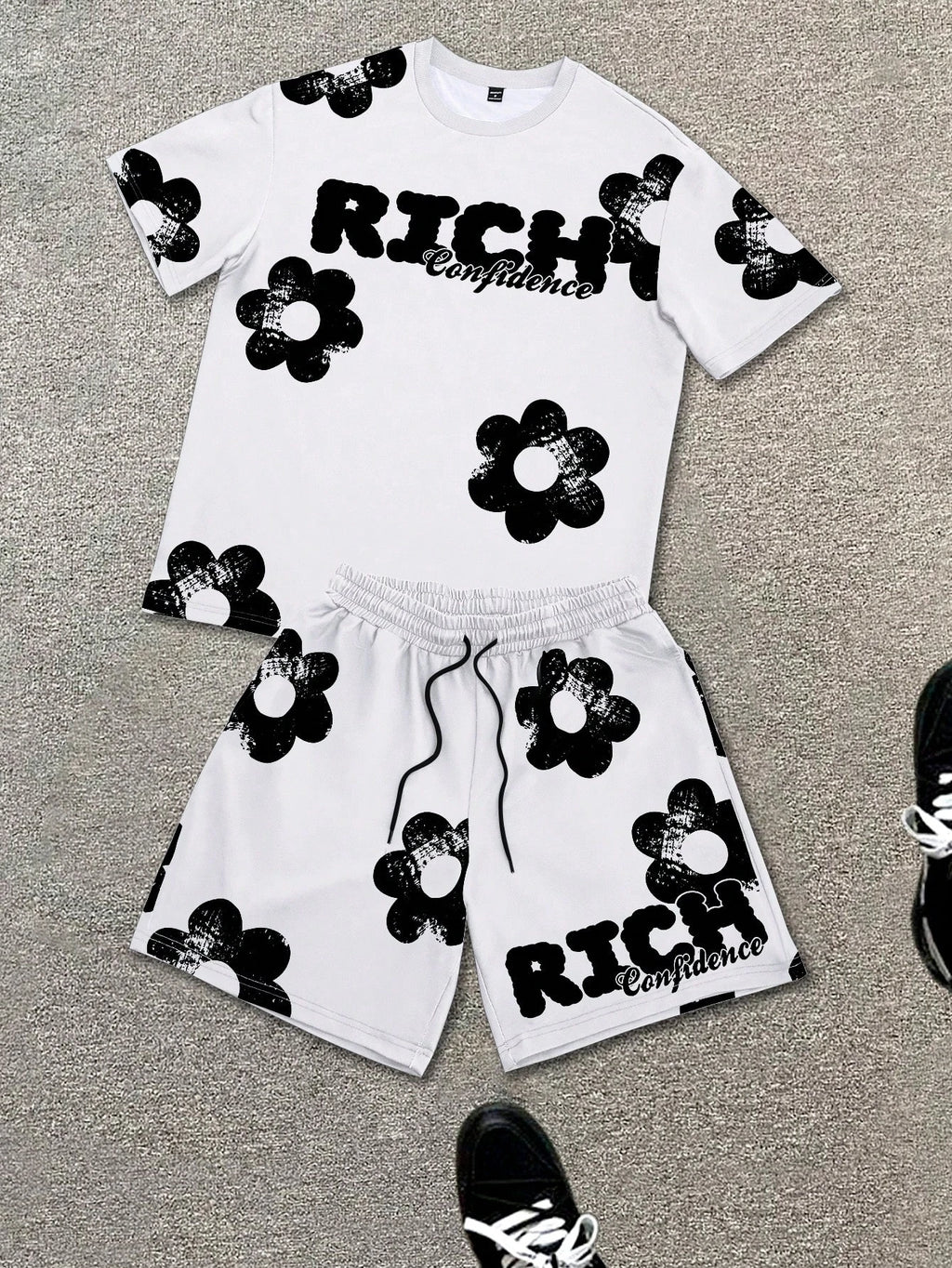 Set 2 Piezas Hombre - Remera y Short Floral Blanco y Negro